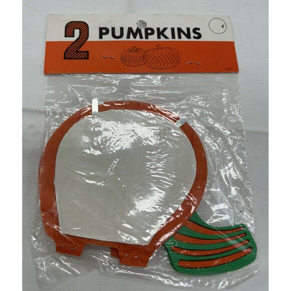 2 Halloween 80s Fall Honeycomb Tissue Paper Pumpkin Decoration 11" Made in Japan - Picture 1 of 6